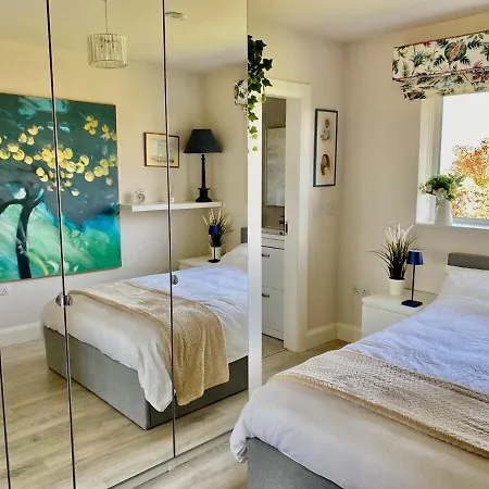 Deerpark Stables Highstreet