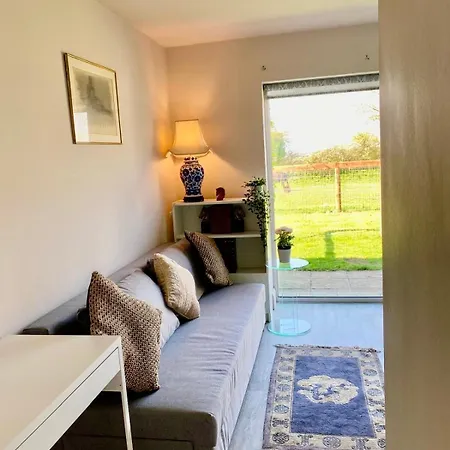 Deerpark Stables * Highstreet